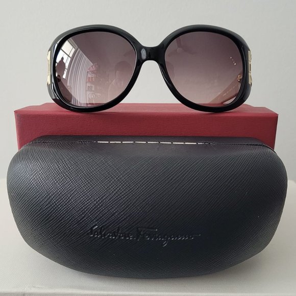 Salvatore Ferragamo Accessories - $169 *NEW* SALVATORE FERRAGAMO Ferragamo Brown Gradient Oval Sunglasses